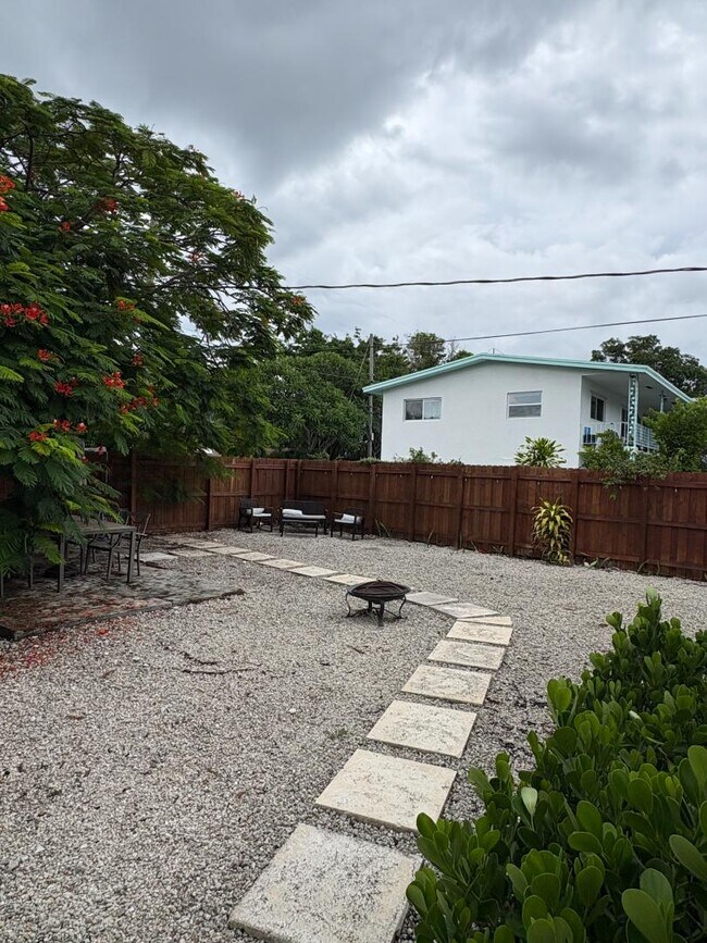 Building Photo - 331 S Federal Hwy