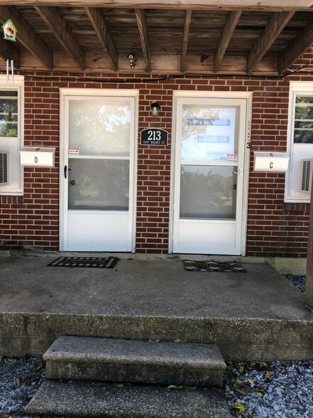 Entrance - 213 E Walnut St