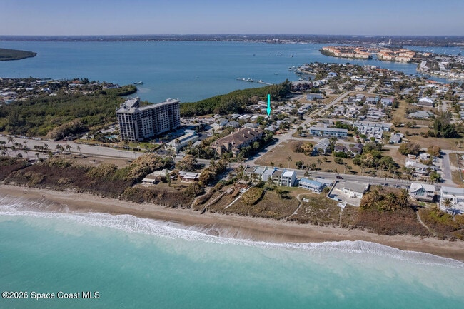 Building Photo - 722 Granada St