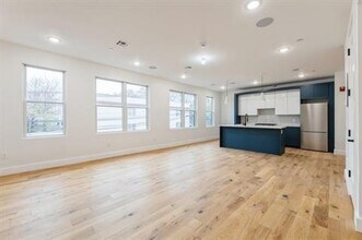 Building Photo - 259 Liberty Ave