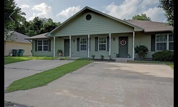 Building Photo - 901 W Birge St