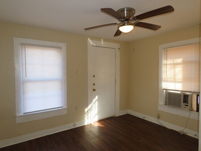 Building Photo - Charming 2 Bedroom, 1 Bathroom House in Tyler!