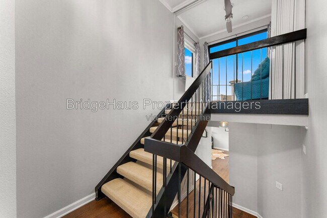 Building Photo - 7225 Navajo Rd