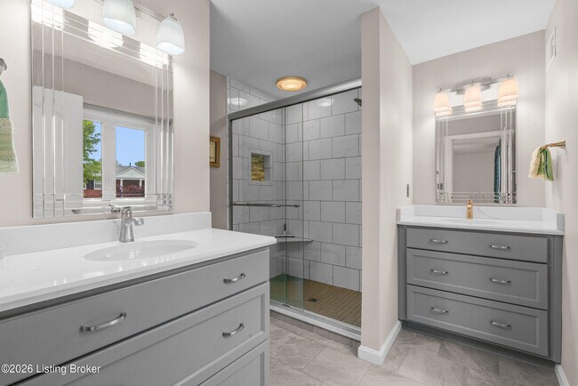 Building Photo - 8506 Cheltenham Cir
