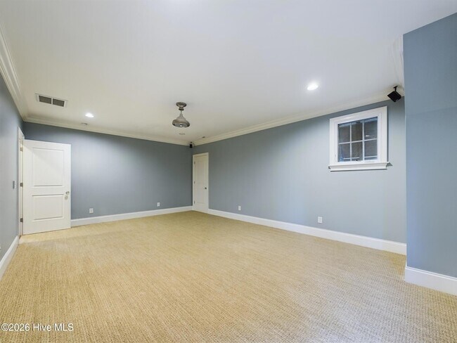 Building Photo - 3724 Rolston Dr