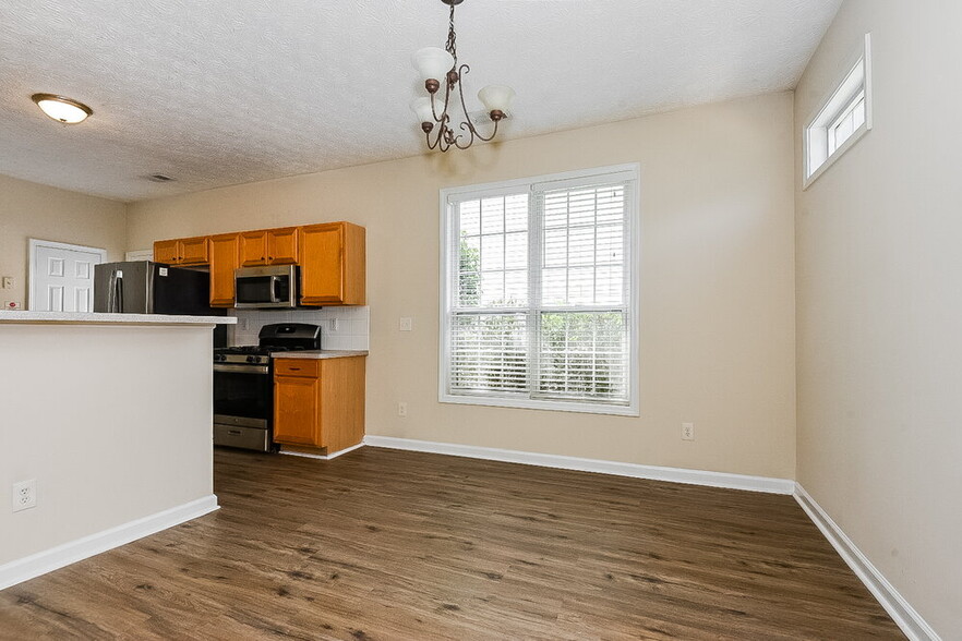 Building Photo - 3057 Heatherbrook Trce