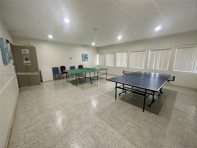 Building Photo - 3051 NW 46th Ave