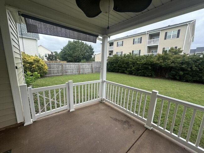 Building Photo - 3571 S Peak Dr