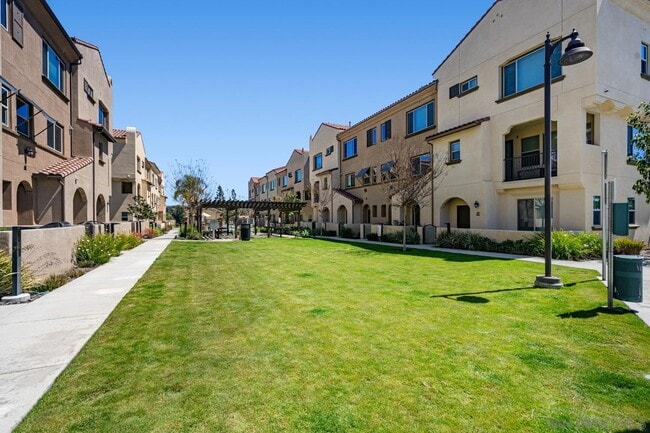 Building Photo - 1574 Fortaleza Way