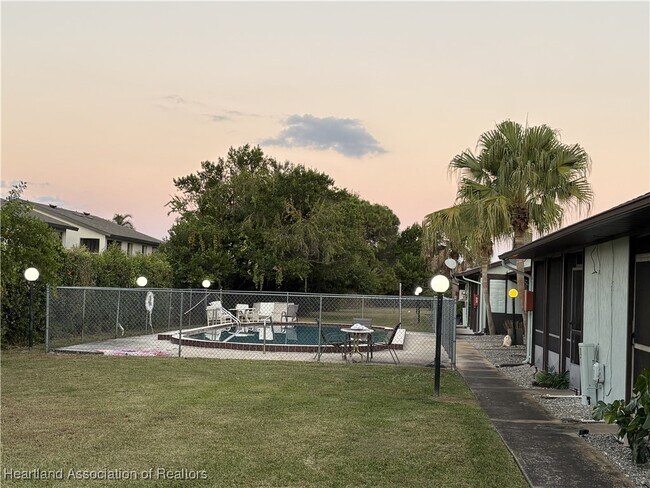 Building Photo - 4918 Granada Blvd