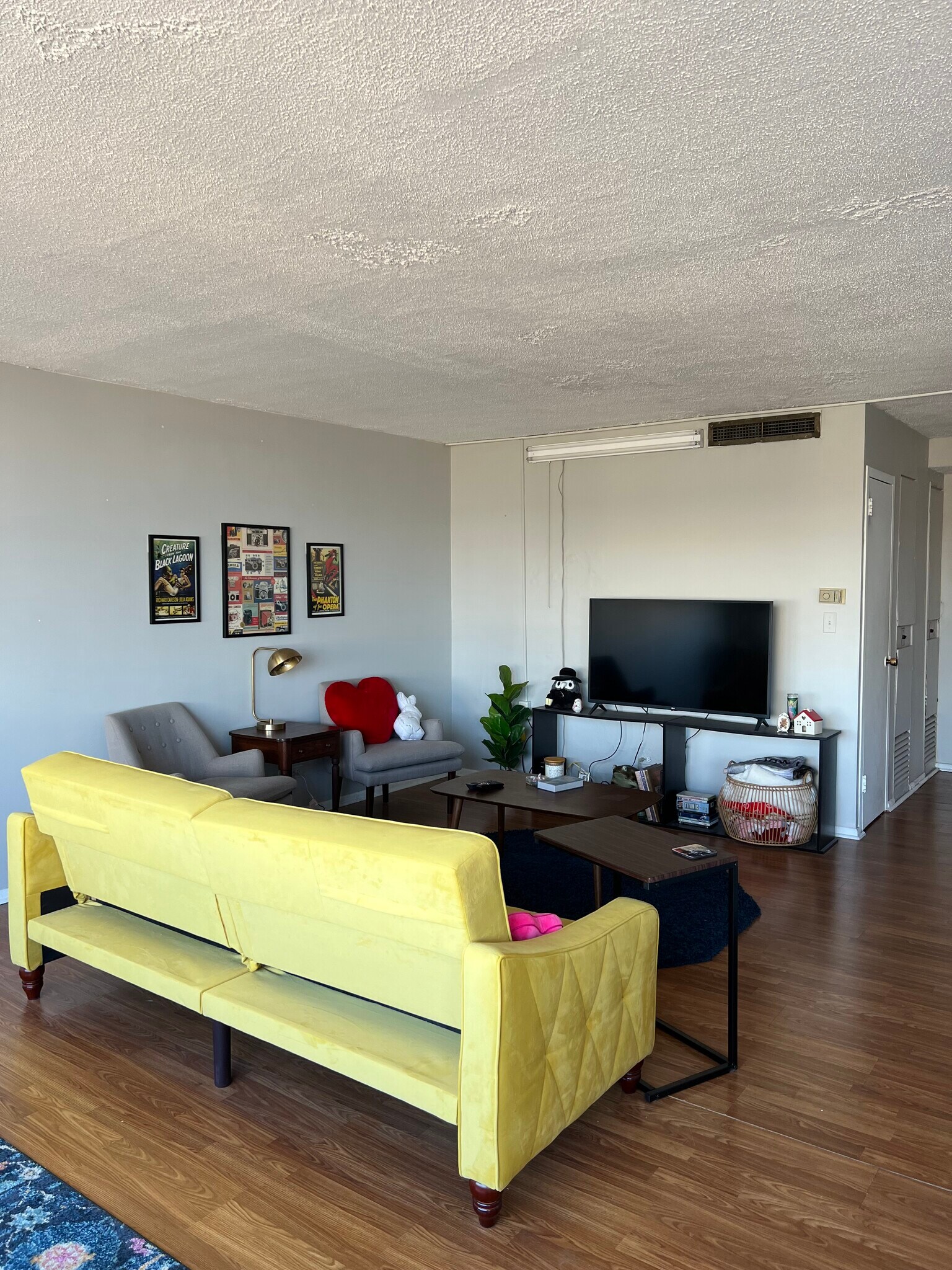 Living area - 6301 North Sheridan Road