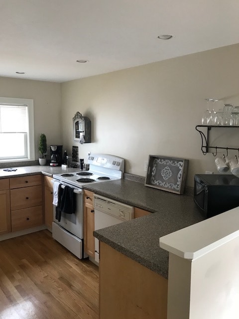 Building Photo - 13 Wards Ln