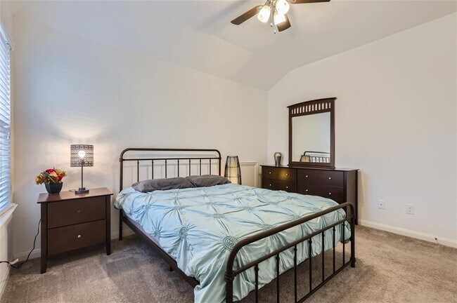 Building Photo - 2225 Sauterne Dr