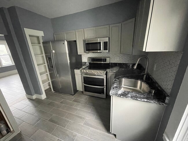 Kitchen - 145 Railroad St