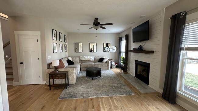 Building Photo - 537 Dexter Dr