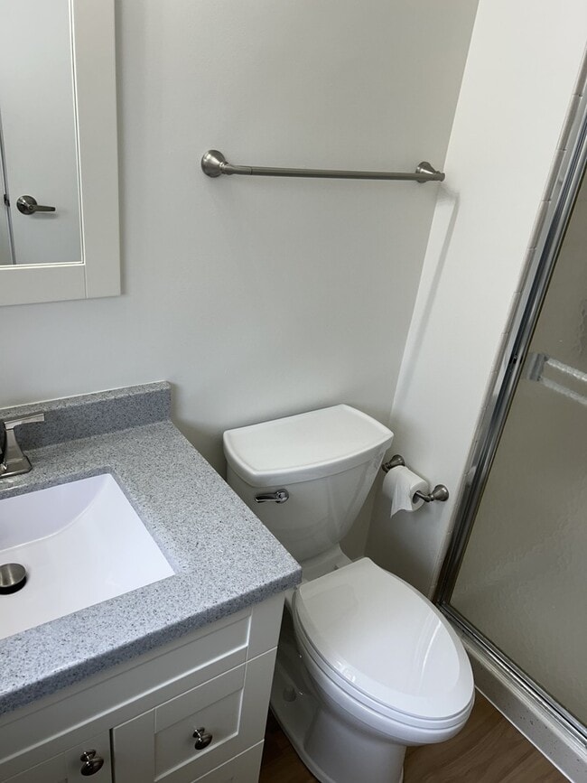 Building Photo - 2811 N Harvard Ave