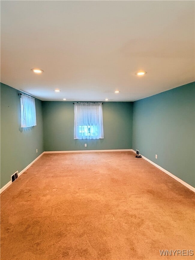 Building Photo - 79 E Toulon Dr