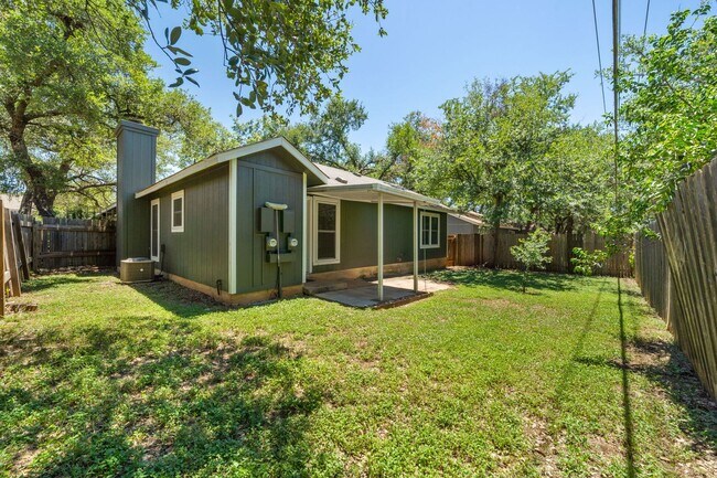 Building Photo - 9618 Sugar Hill Dr