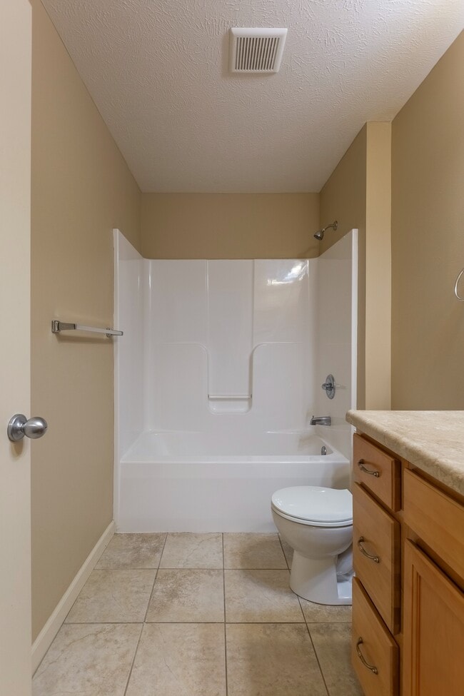 Floorplan - Square 131 - 4880 - 12 Plex