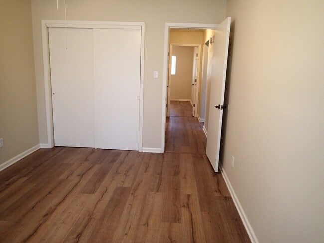 Building Photo - 671 Forest Loop