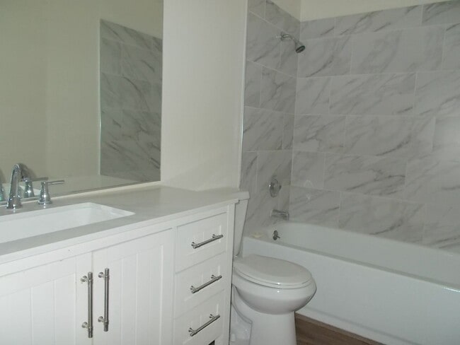 Building Photo - Charming 2-Bed, 2-Bath Condo with Balcony ...