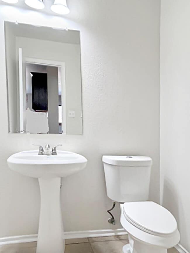 Building Photo - Spacious 4-Bedroom Converse Home with Loft, Flex Room, and Included Appliances