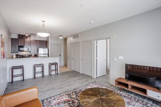 Building Photo - 121 E Freedom Way
