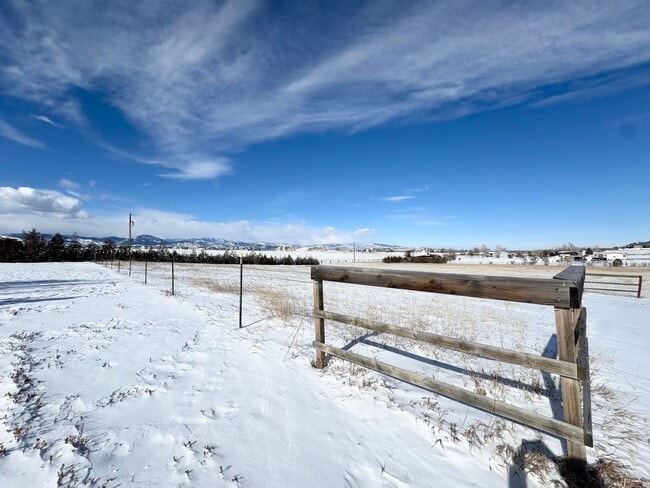 Building Photo - Beautiful Horse Property with Outbuildings in Loveland