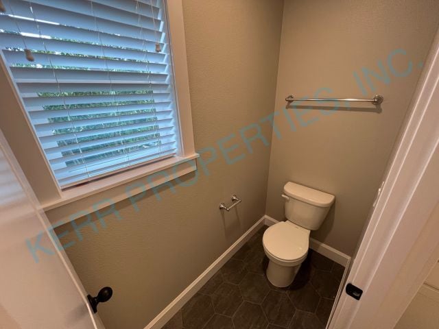 Building Photo - 3 bd / 2.5 Bth - Gas Fireplace - Central A/C - Attached Garage - Pet Friendly!