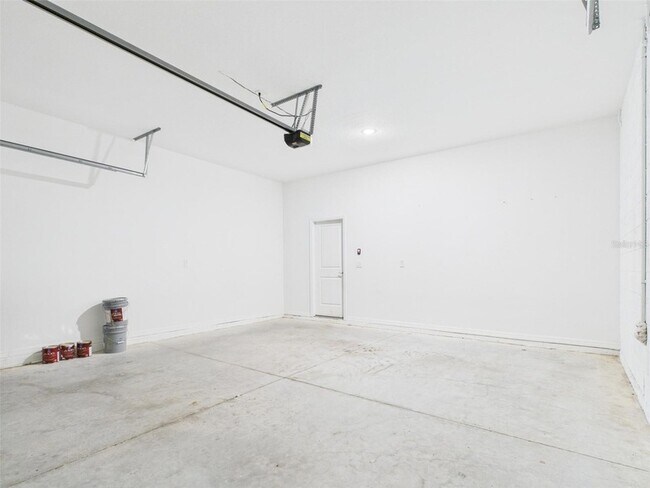 Building Photo - 2033 Emerald Springs Dr