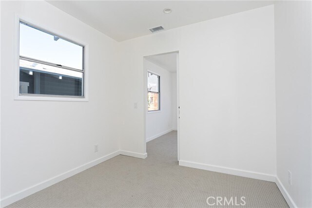 Building Photo - 600 Emerald Bay