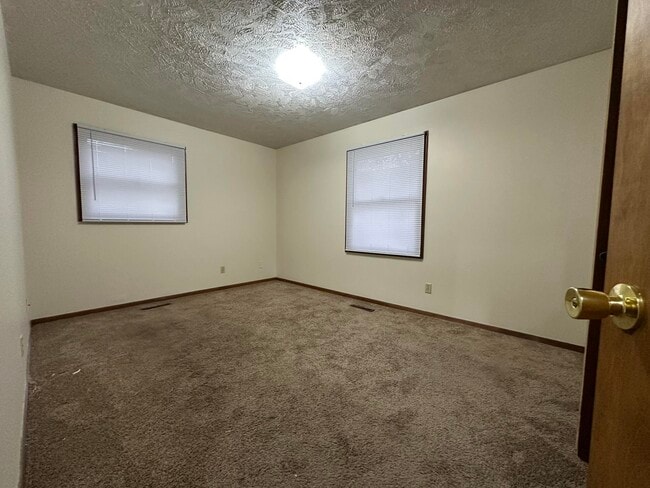 Building Photo - 6730 Havelock Ave