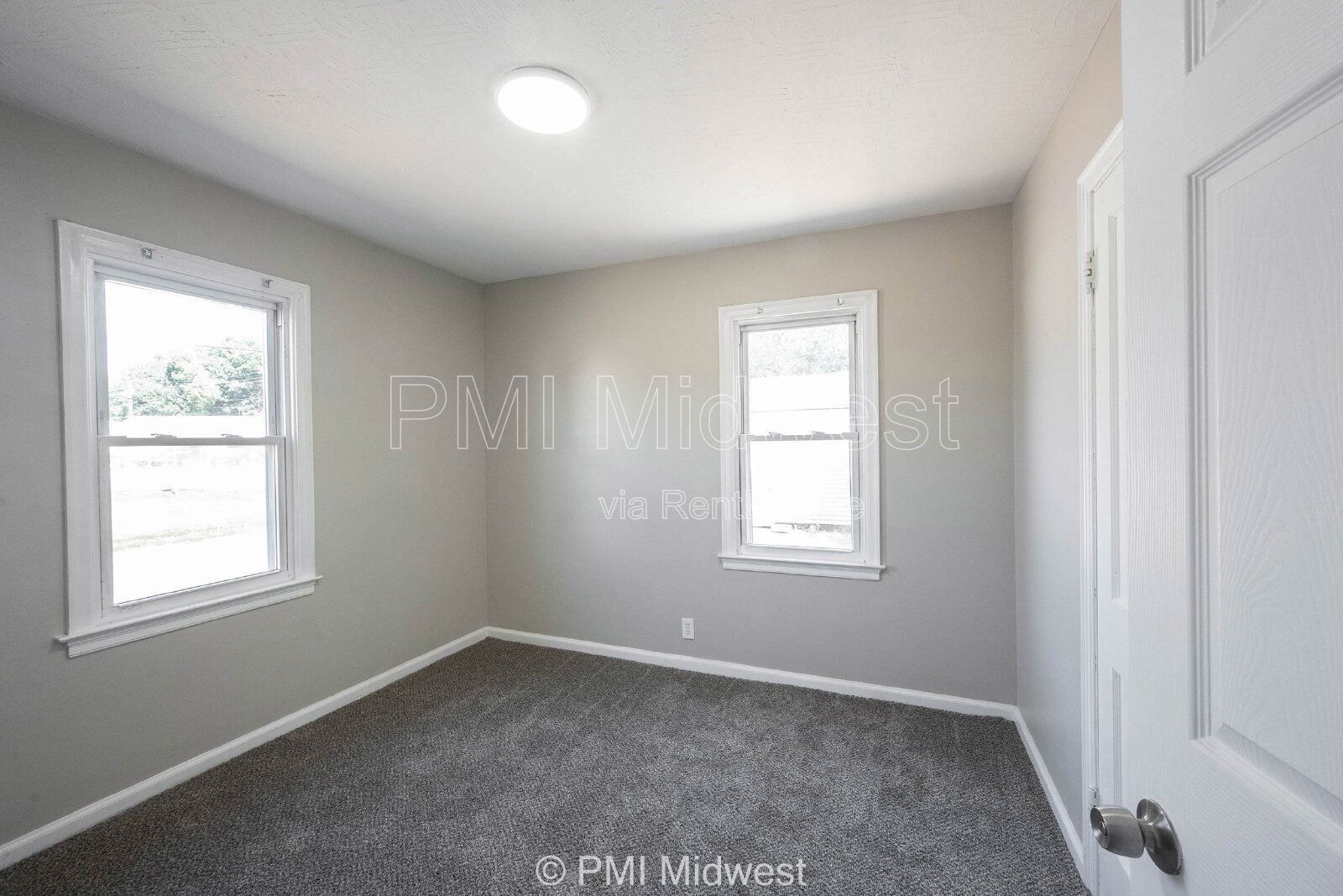 Building Photo - 1937 King Ave