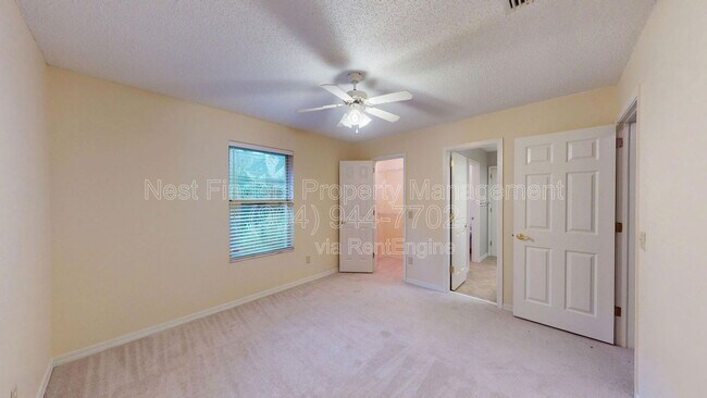 Building Photo - 2217 Hammock Oaks Dr N