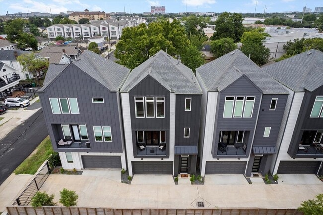 Building Photo - 1410 Milby St