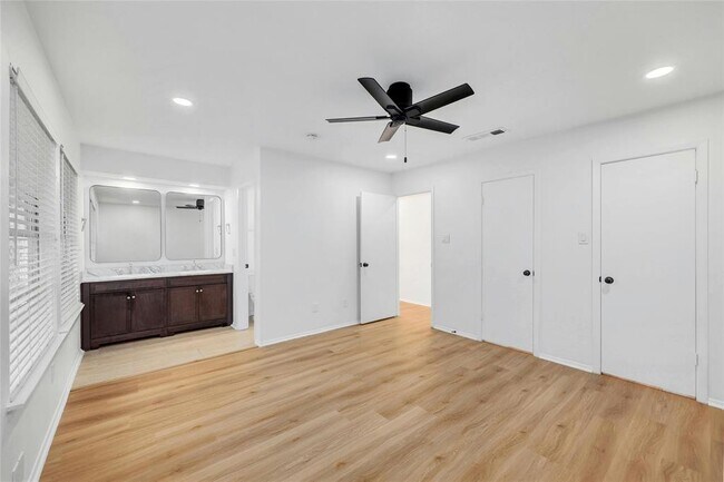 Building Photo - 12316 Bainbridge Ln