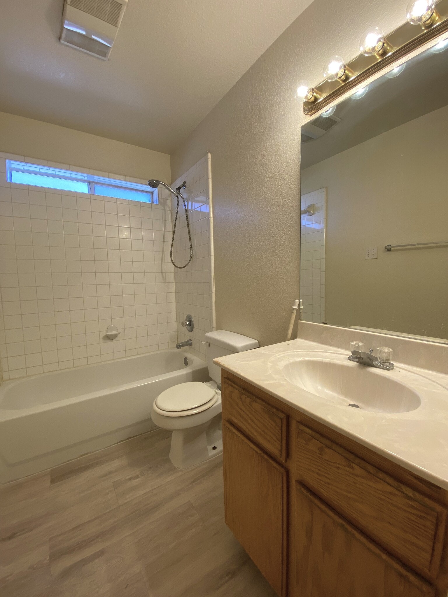 Building Photo - 3402 Cantabrian Dr