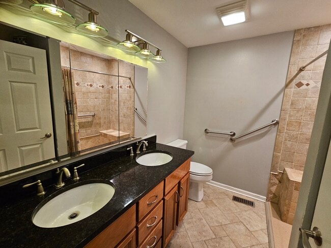 Building Photo - 157 Concord Ln