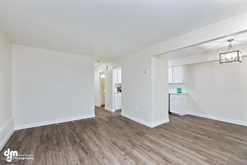 Building Photo - 330 Beulah Cir