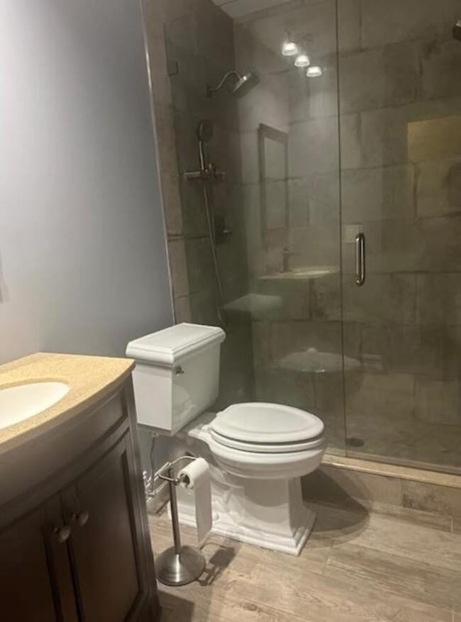 Building Photo - 15109 Jackson Rd