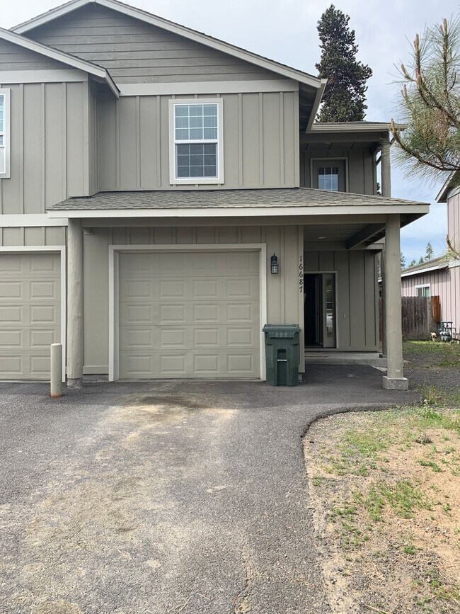 Building Photo - 16687 Shaw Pine Ct