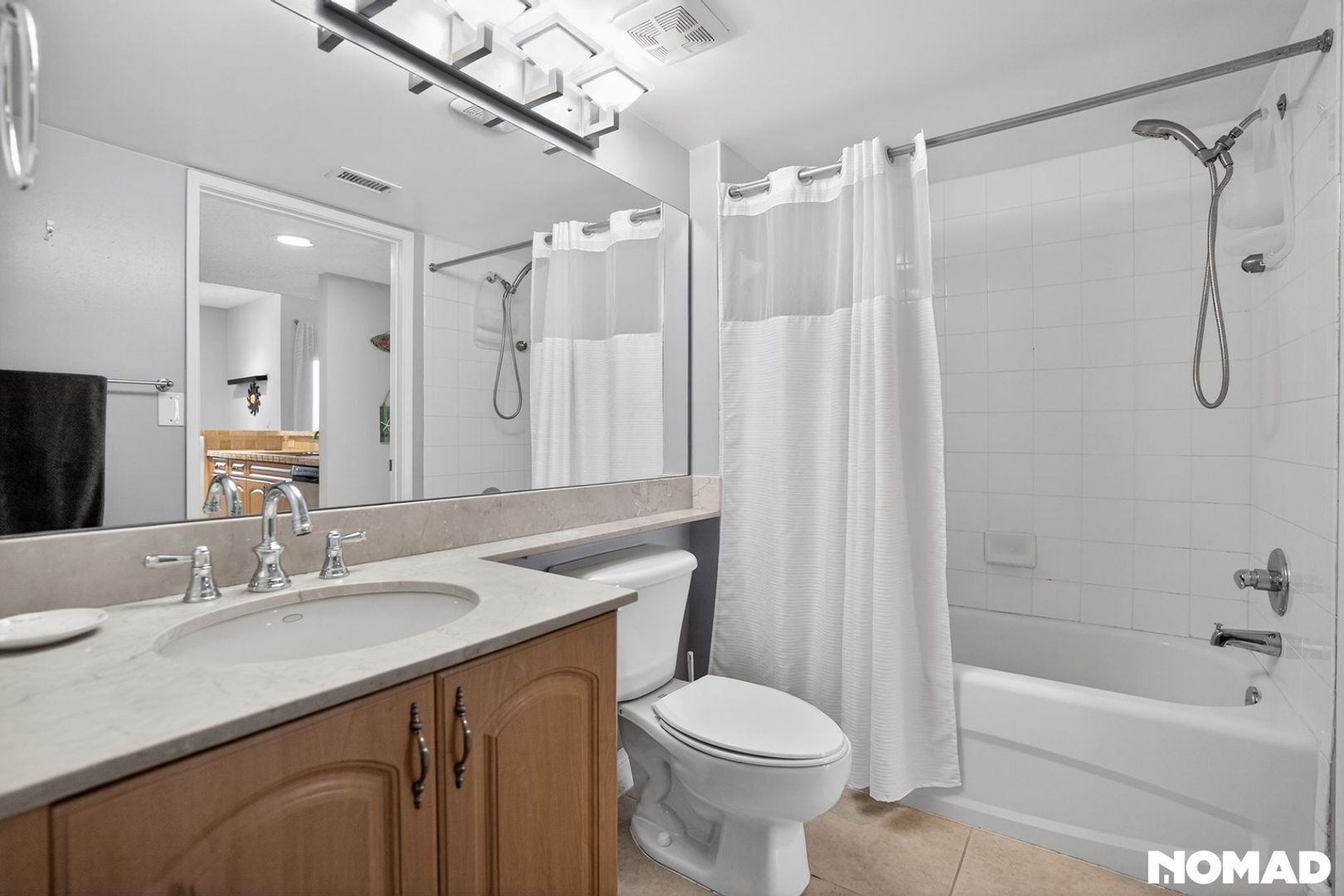 Building Photo - 1885 Florida Club Dr