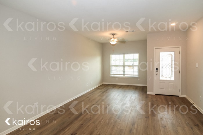 Building Photo - 125 Declaration Ln