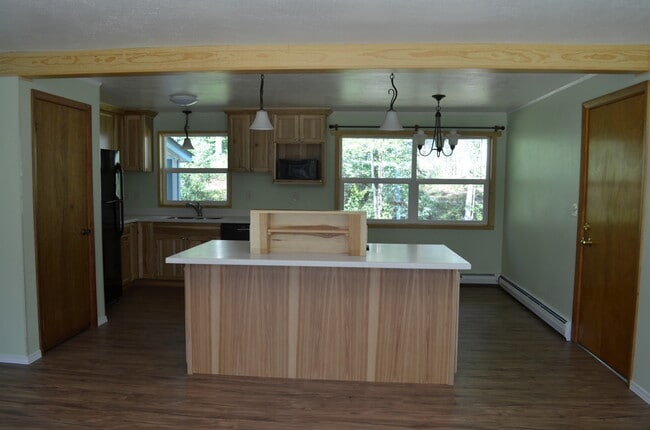 Building Photo - Beautiful 3 bd, 2 bath home for rent in Fa...