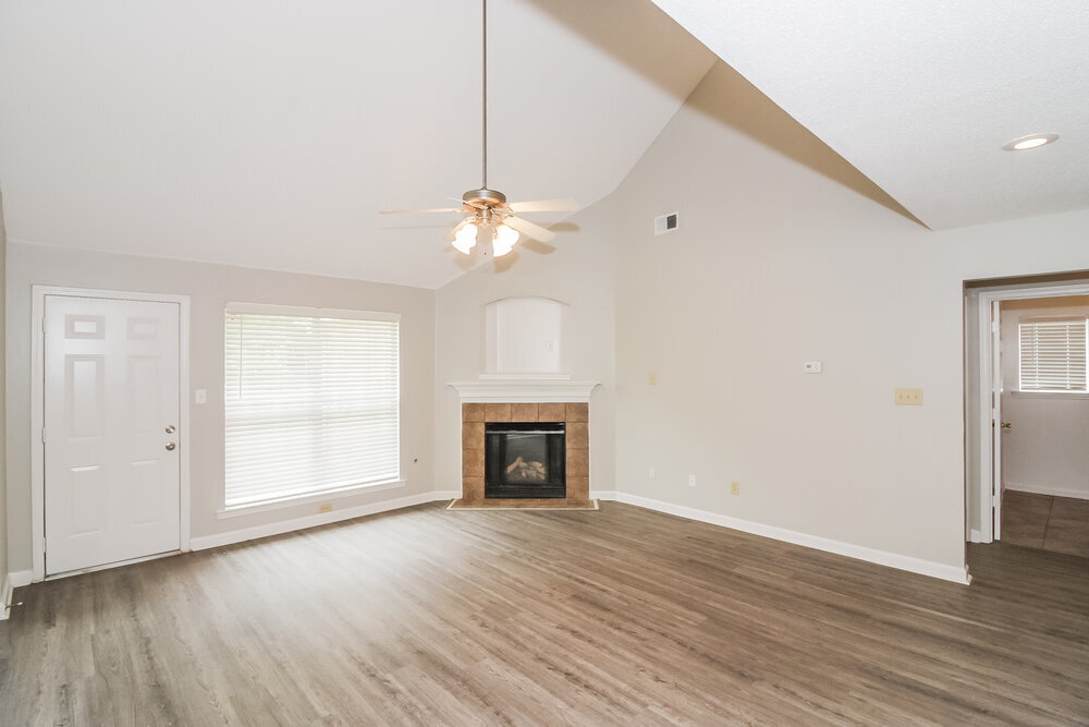 Building Photo - 1401 Carlton Ridge Dr