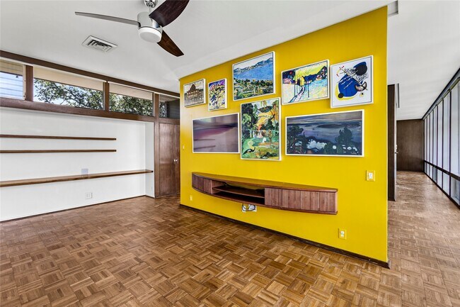 Building Photo - 1310 Harbor View Dr