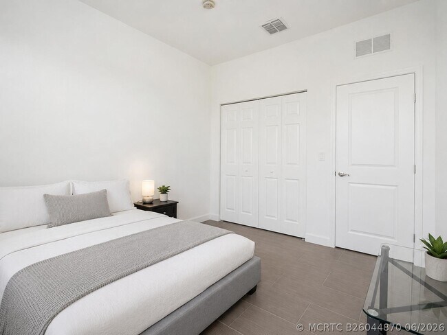 Building Photo - 4822 NW 56th Ct