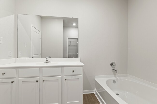 Building Photo - 2562 Green Jasper Dr