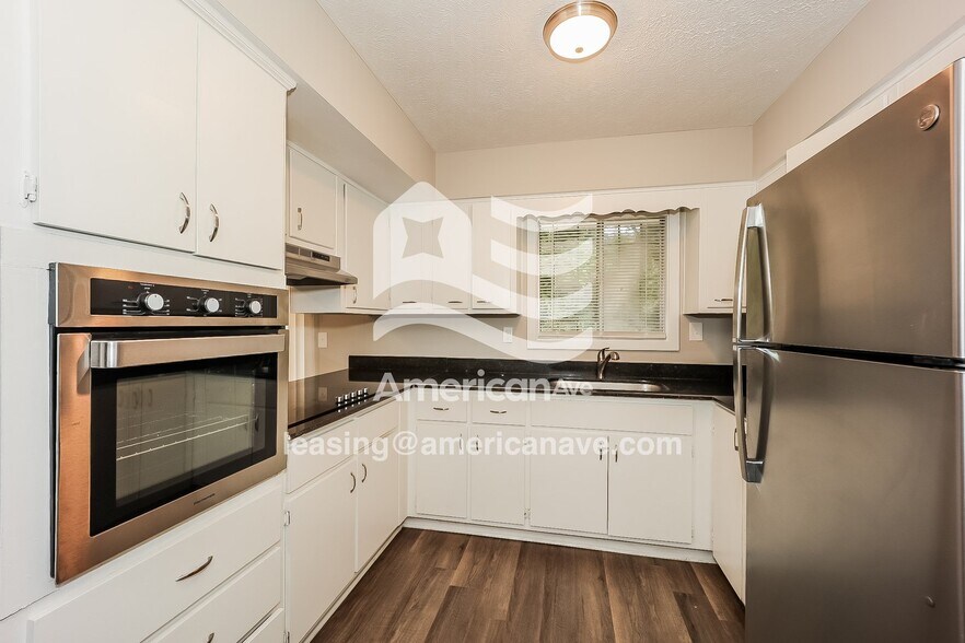 Building Photo - 1983 Monaco Dr