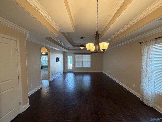 Building Photo - 8 Easy St